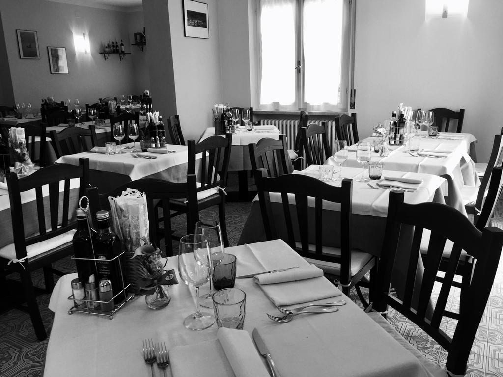 Hotel La Lanterna Garda  Zewnętrze zdjęcie
