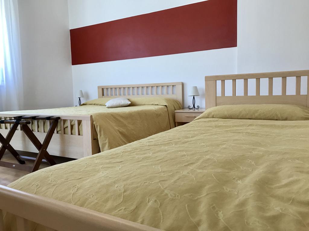 Hotel La Lanterna Garda  Zewnętrze zdjęcie
