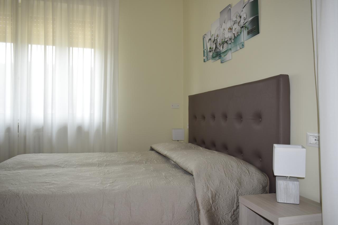 Hotel La Lanterna Garda  Zewnętrze zdjęcie