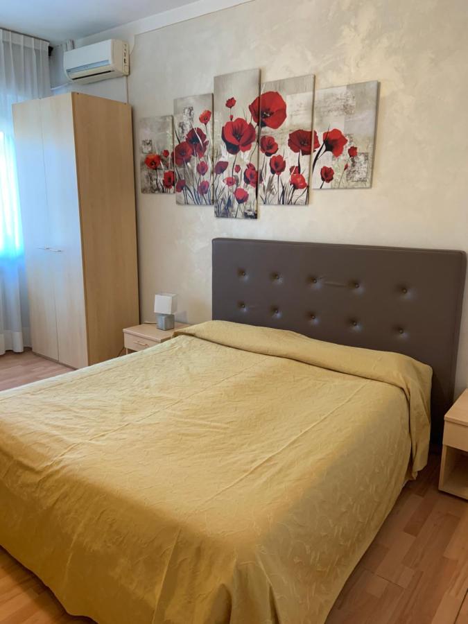 Hotel La Lanterna Garda  Zewnętrze zdjęcie