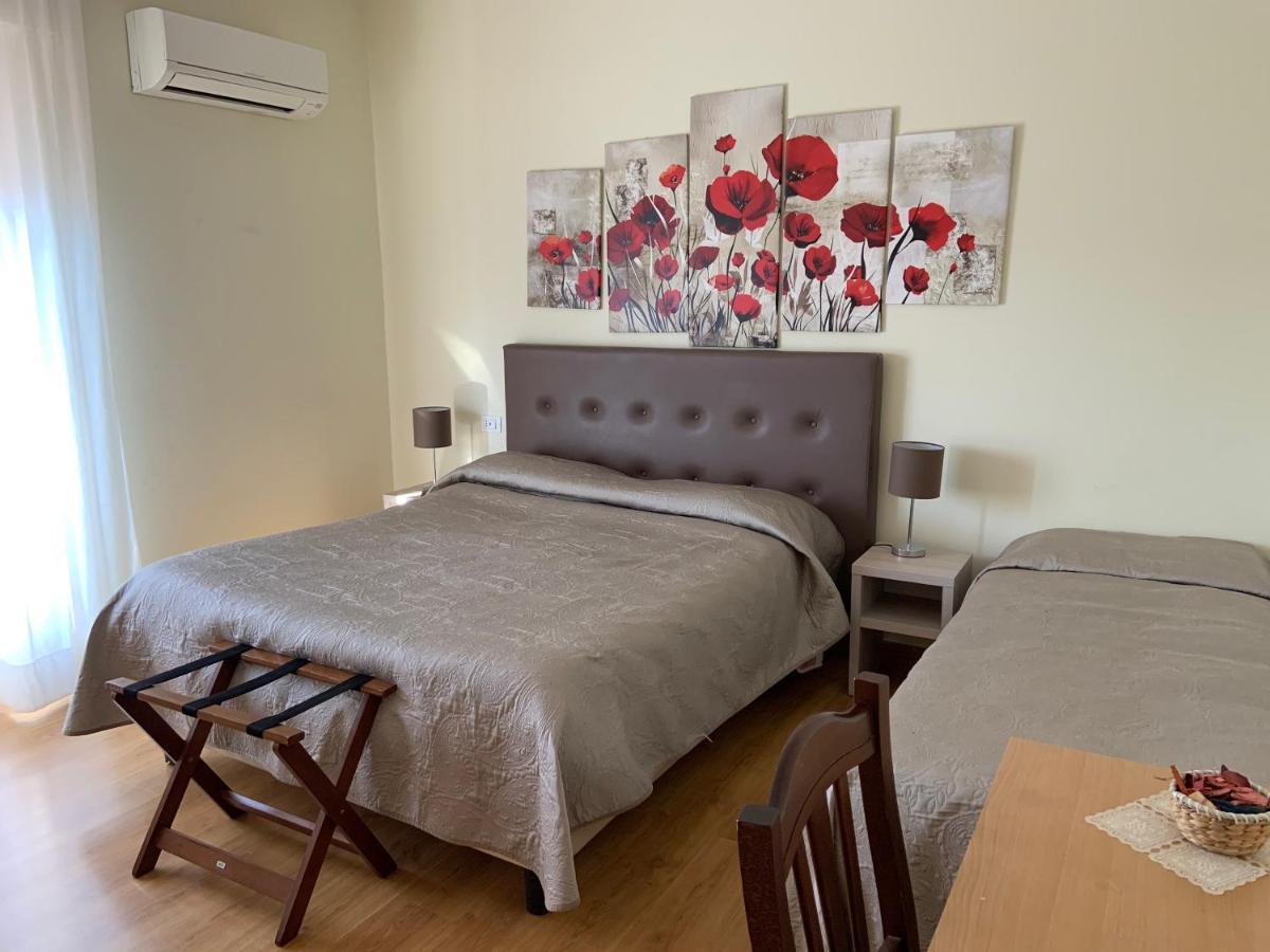 Hotel La Lanterna Garda  Zewnętrze zdjęcie