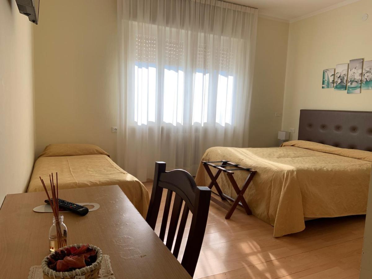 Hotel La Lanterna Garda  Zewnętrze zdjęcie
