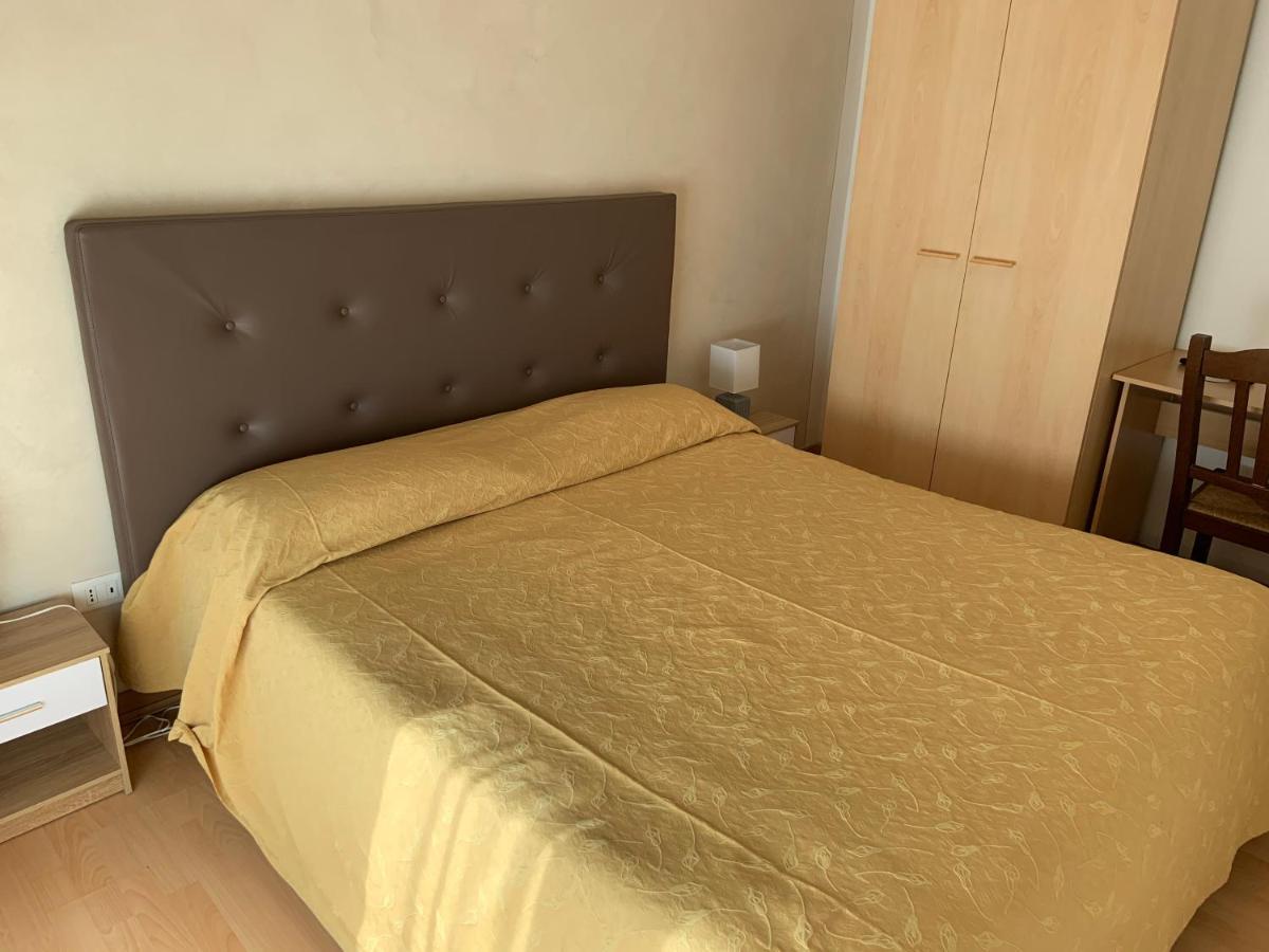 Hotel La Lanterna Garda  Zewnętrze zdjęcie